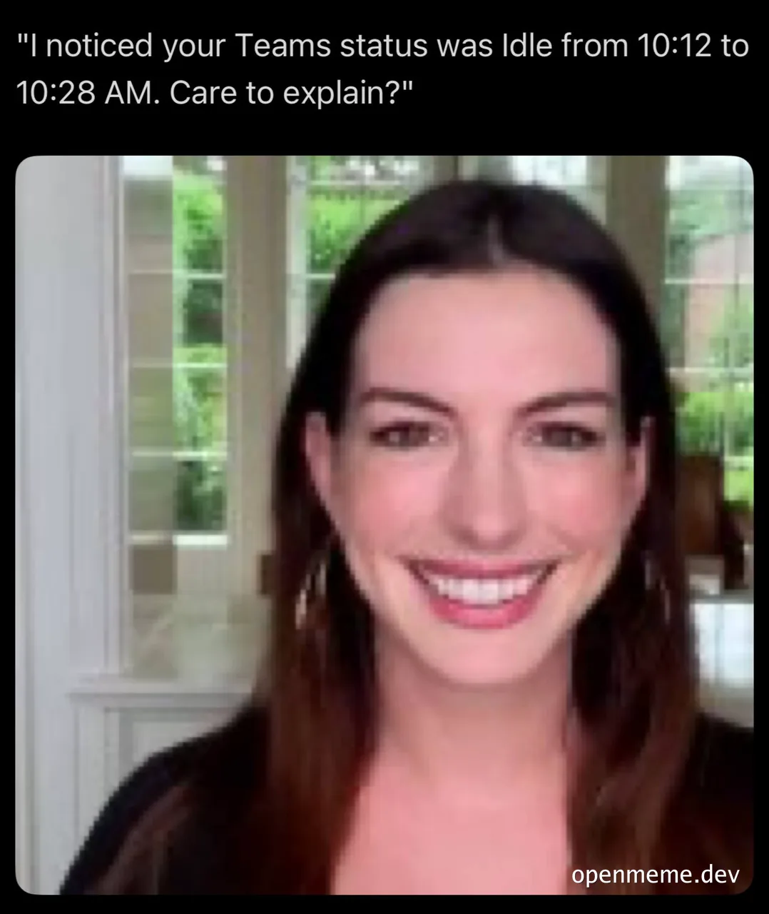 Smiling woman with text about idle status on Microsoft Teams